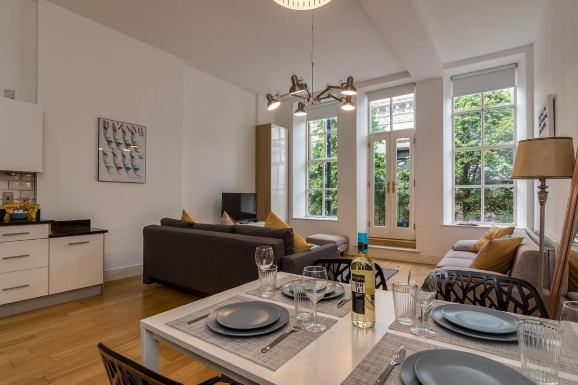 Fitzrovia Mansion Apartments In Belfast'S Cathedral Quarter 외부 사진